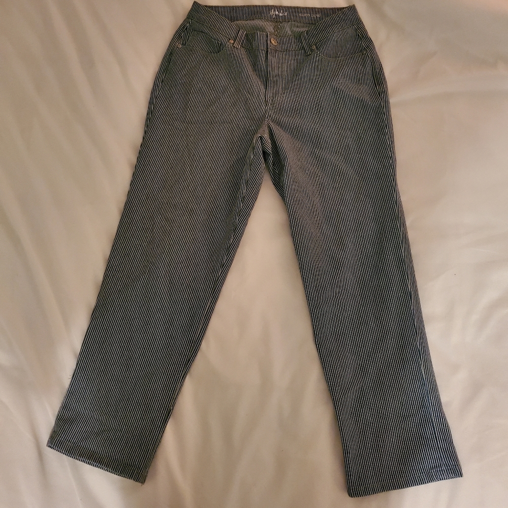 Blue capris